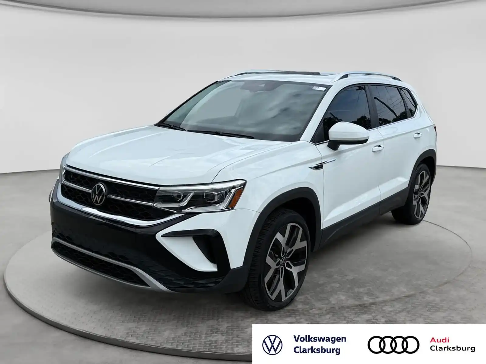 2023 Volkswagen Taos 1.5T SEL 4Motion's photo