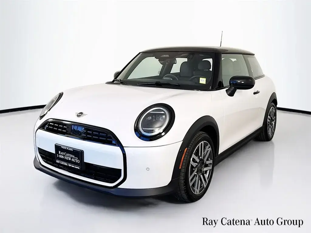 2026 MINI Hardtop undefined photo 3