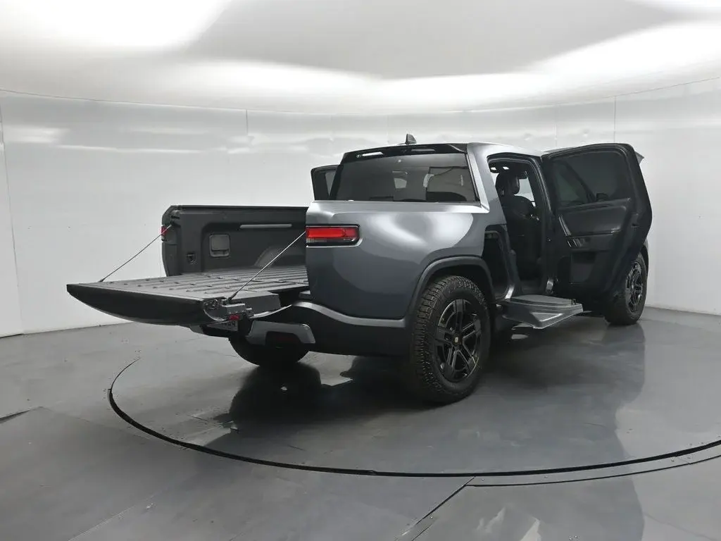 2022 Rivian R1T Launch Edition photo 5