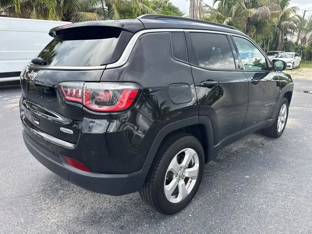 2020 Jeep Compass Latitude 4WD photo 5