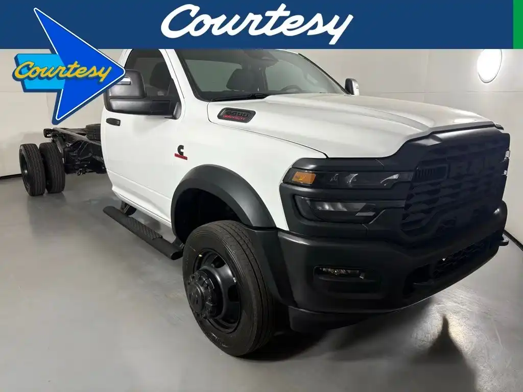 2026 RAM 5500 Big Horn 4X4 Reg Cab LWB DRW 205" WB's photo