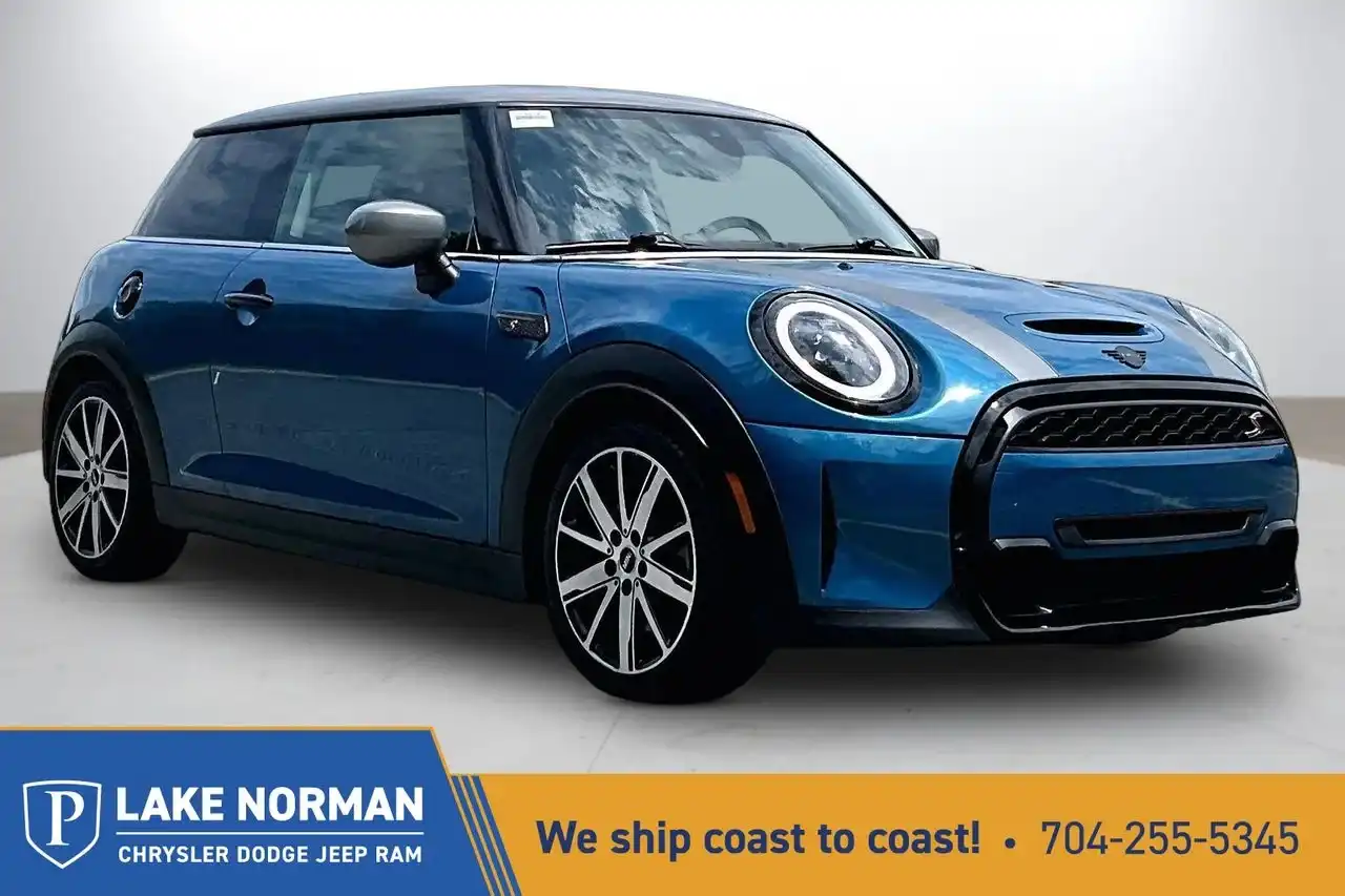 2023 MINI Cooper Cooper S 3 Door's photo