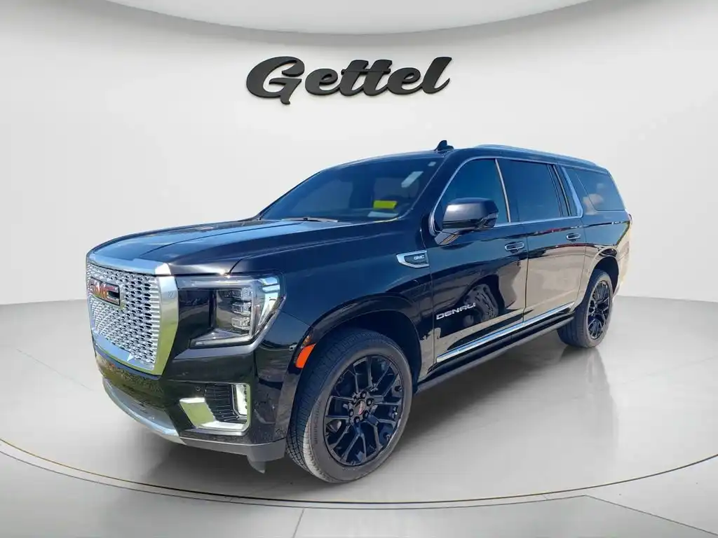 2023 GMC Yukon Denali AWD's photo