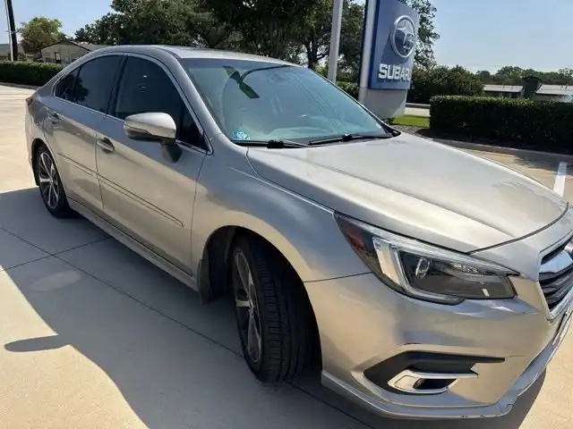 2018 Subaru Legacy 2.5i Limited's photo