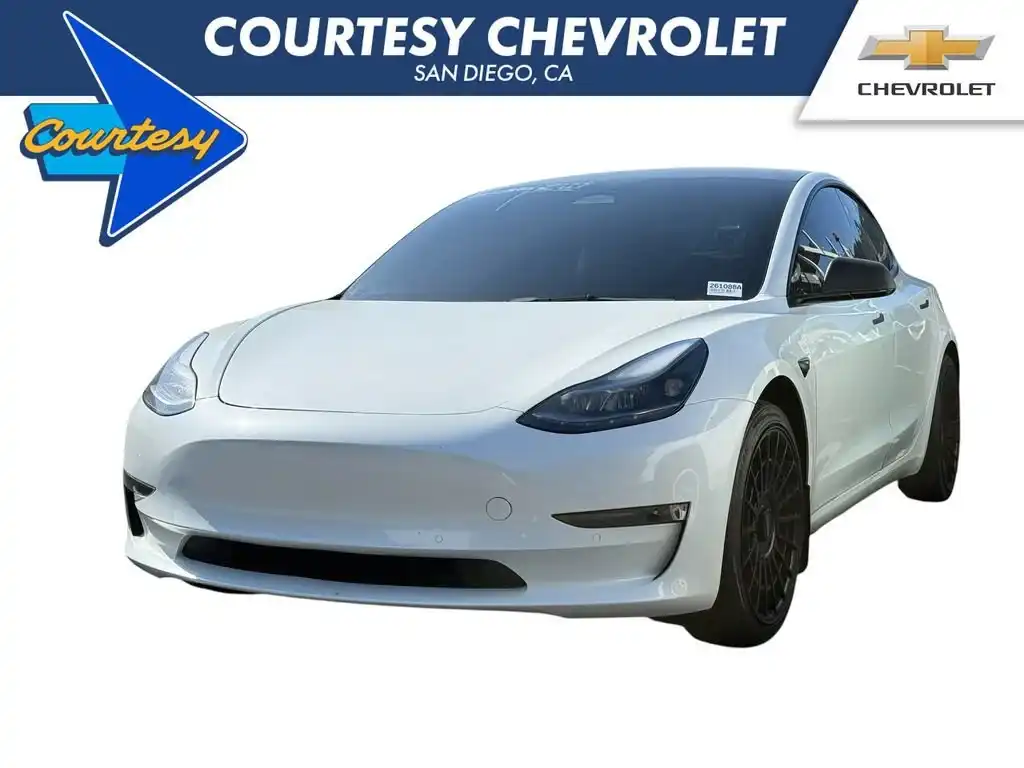 2022 Tesla Model 3 Long Range Dual Motor All-Wheel Drive's photo