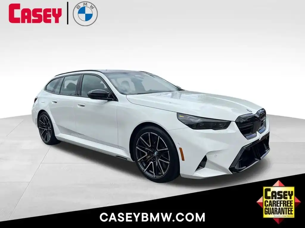 2027 BMW M5 M5 Touring's photo
