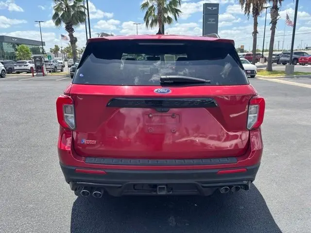 2022 Ford Explorer ST photo 5