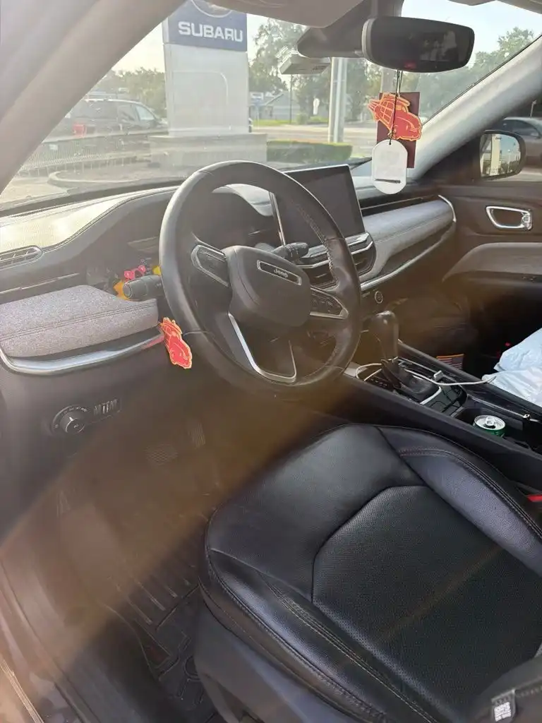 2022 Jeep Compass Latitude Lux 4X4's photo