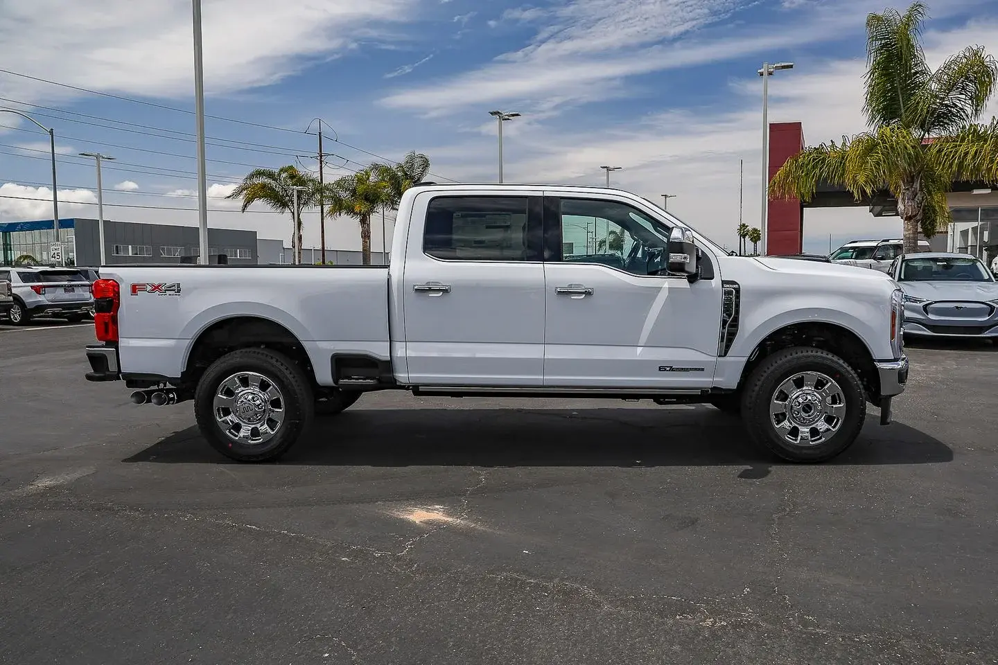 2026 Ford F-350 King Ranch 4WD Crew Cab SRW 6-3/4' Box photo 3