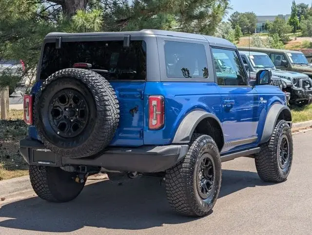 2021 Ford Bronco First Edition Advanced 4x4 photo 3