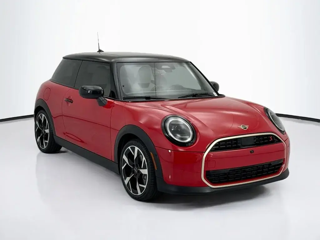 2025 MINI Hardtop Cooper S photo 4