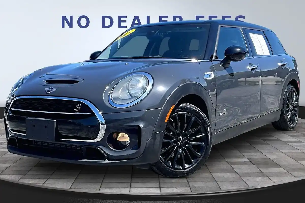 2019 MINI Clubman Cooper S ALL4 Signature's photo
