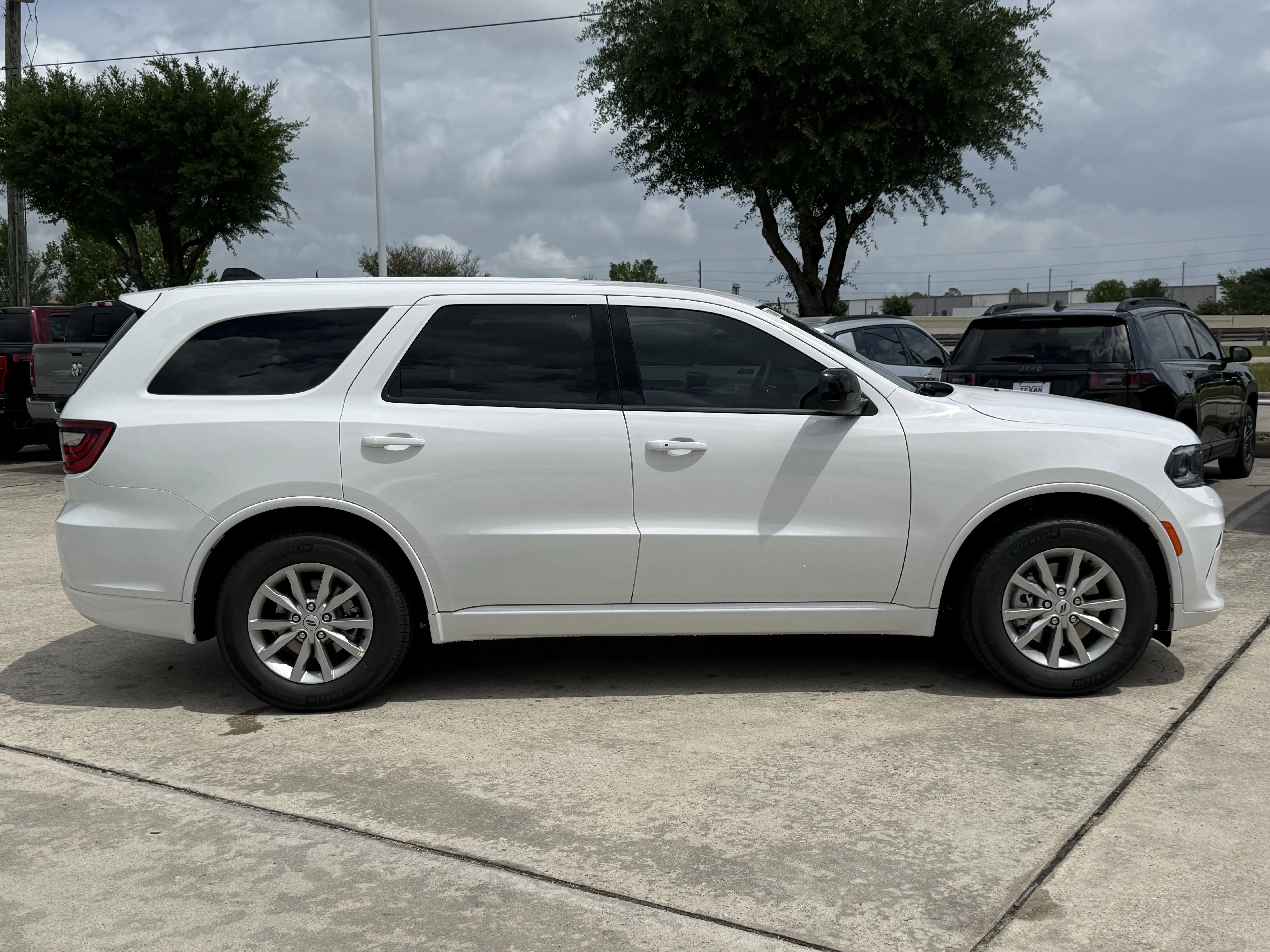 2026 Dodge Durango GT RWD photo 3