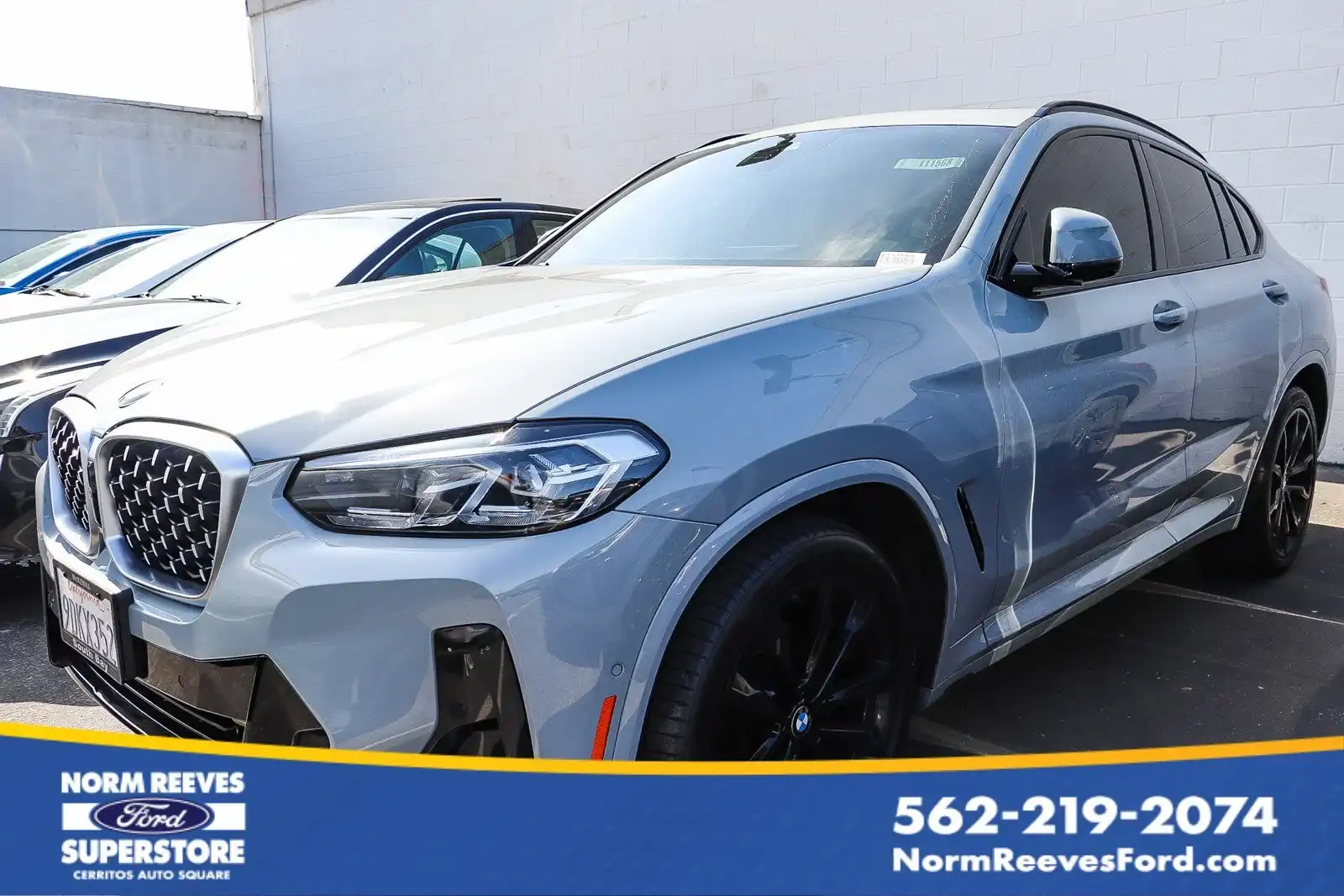 2023 BMW X4 xDrive30i's photo