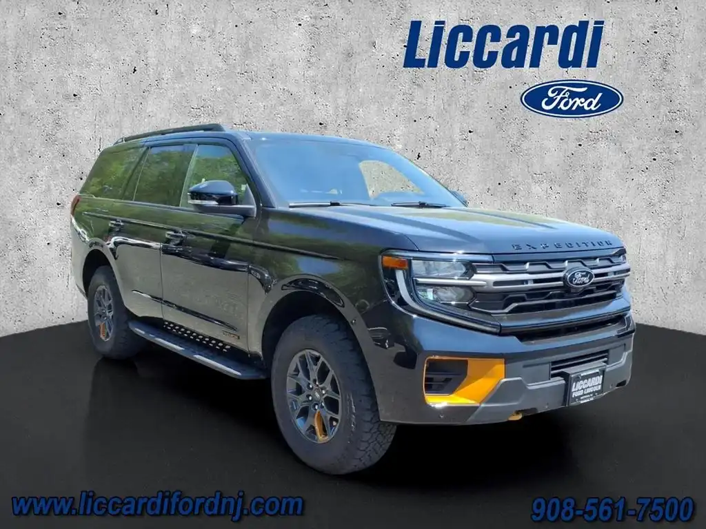 2025 Ford Expedition Tremor 4x4's photo