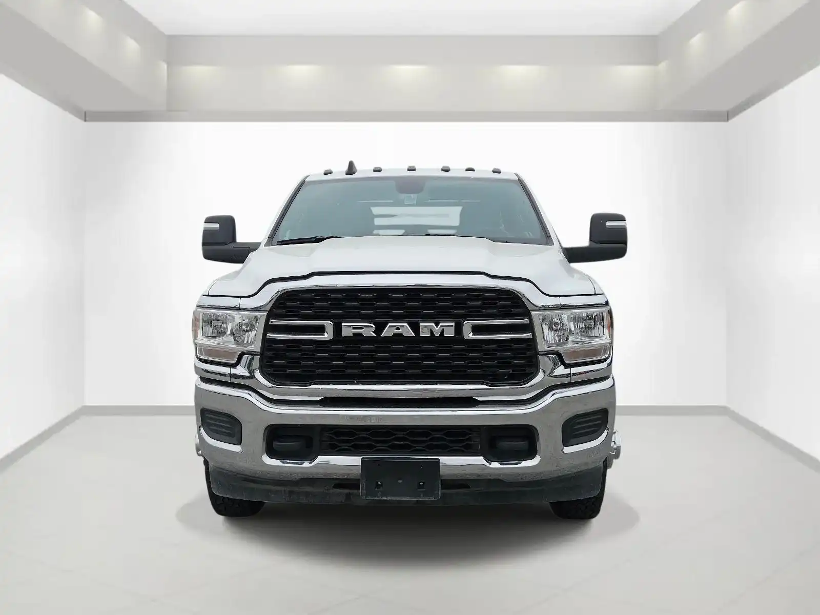 2024 RAM 3500 SLT 4X4 Crew Cab's photo