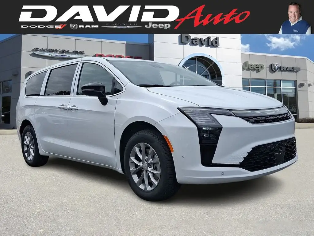 2027 Chrysler Pacifica Select AWD photo 1