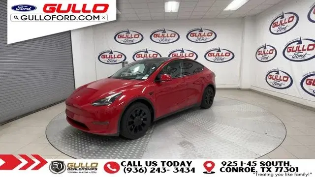 2023 Tesla Model Y Long Range Dual Motor All-Wheel Drive photo 4