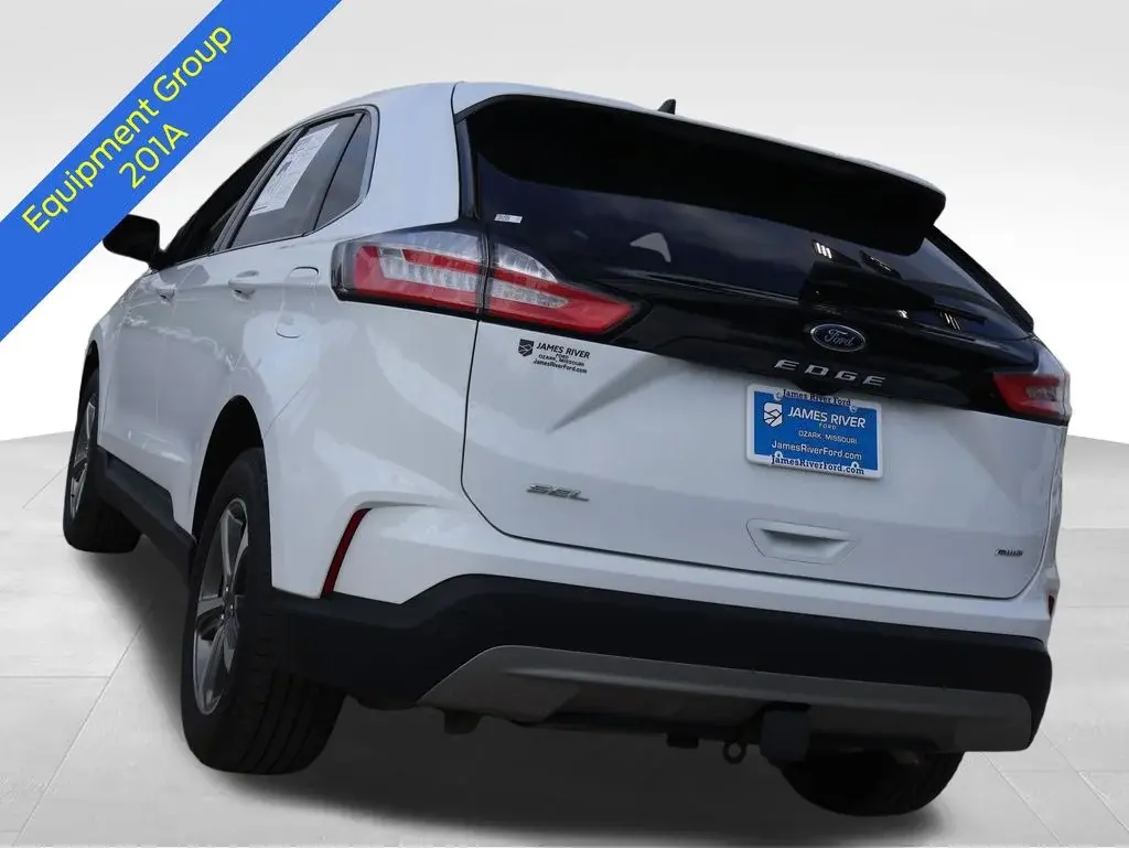 2024 Ford Edge SEL AWD photo 4
