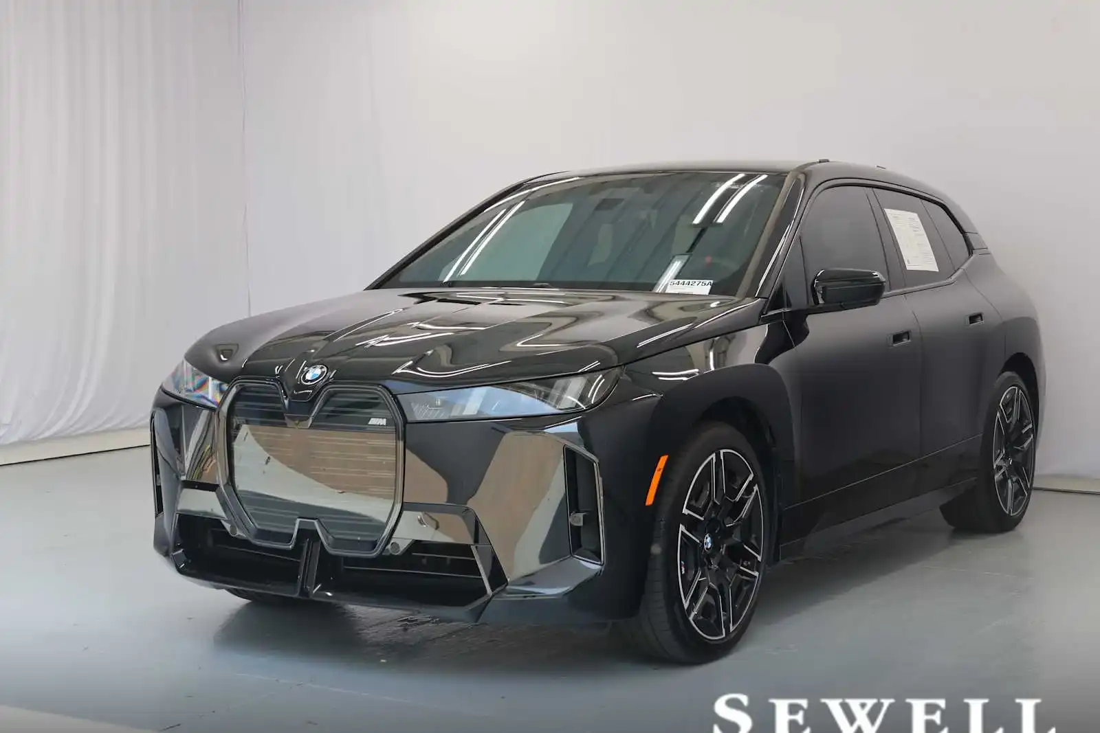 2026 BMW iX M70's photo