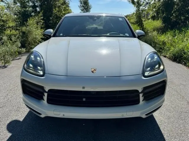 2019 Porsche Cayenne S photo 3