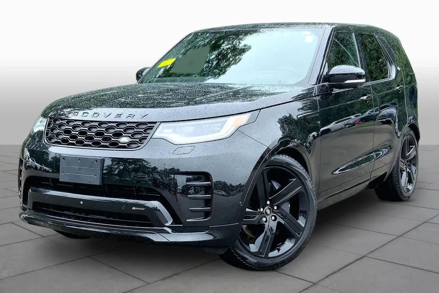 2023 Land Rover Discovery HSE R Dynamic's photo