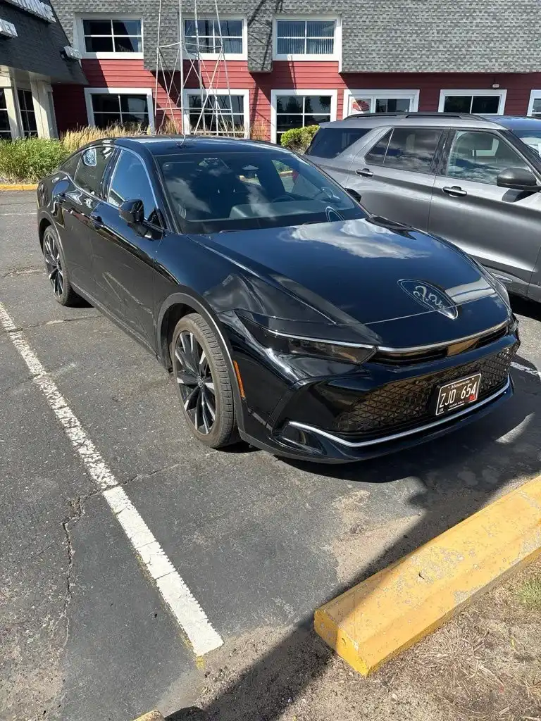 2023 Toyota Crown Platinum AWD's photo