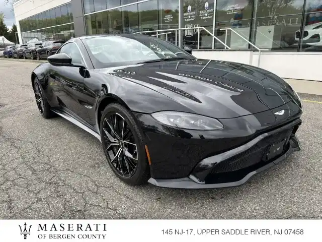 2022 Aston Martin Vantage F1's photo