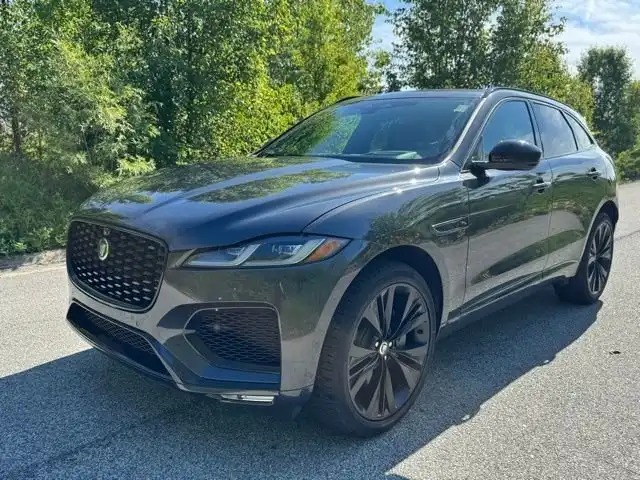 2026 Jaguar F-PACE P400 R-Dynamic S's photo