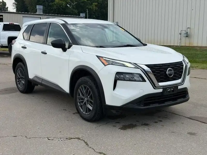 2021 Nissan Rogue S FWD's photo