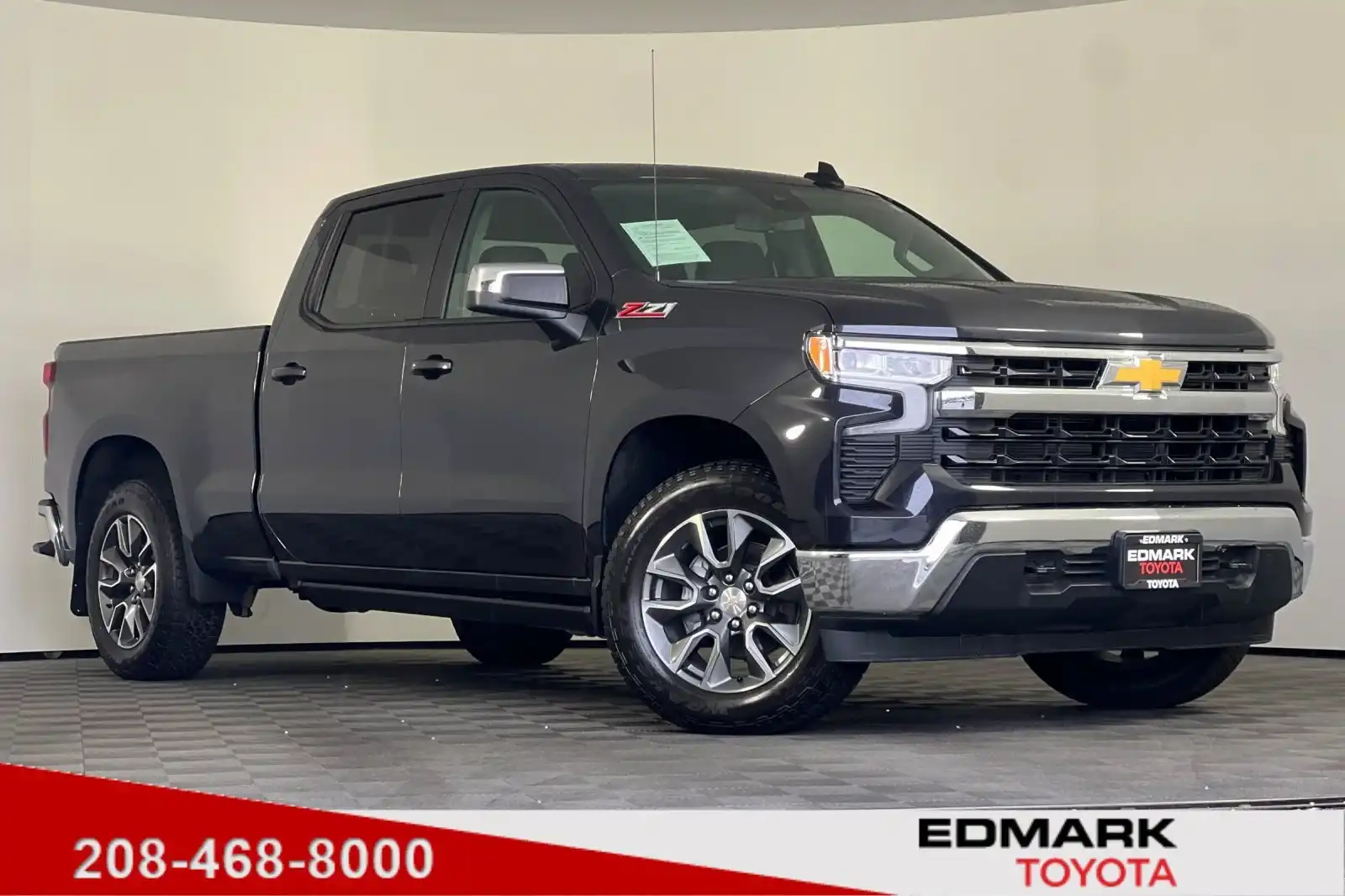 2023 Chevrolet Silverado 1500 LT 4WD Crew Cab Standard Box's photo