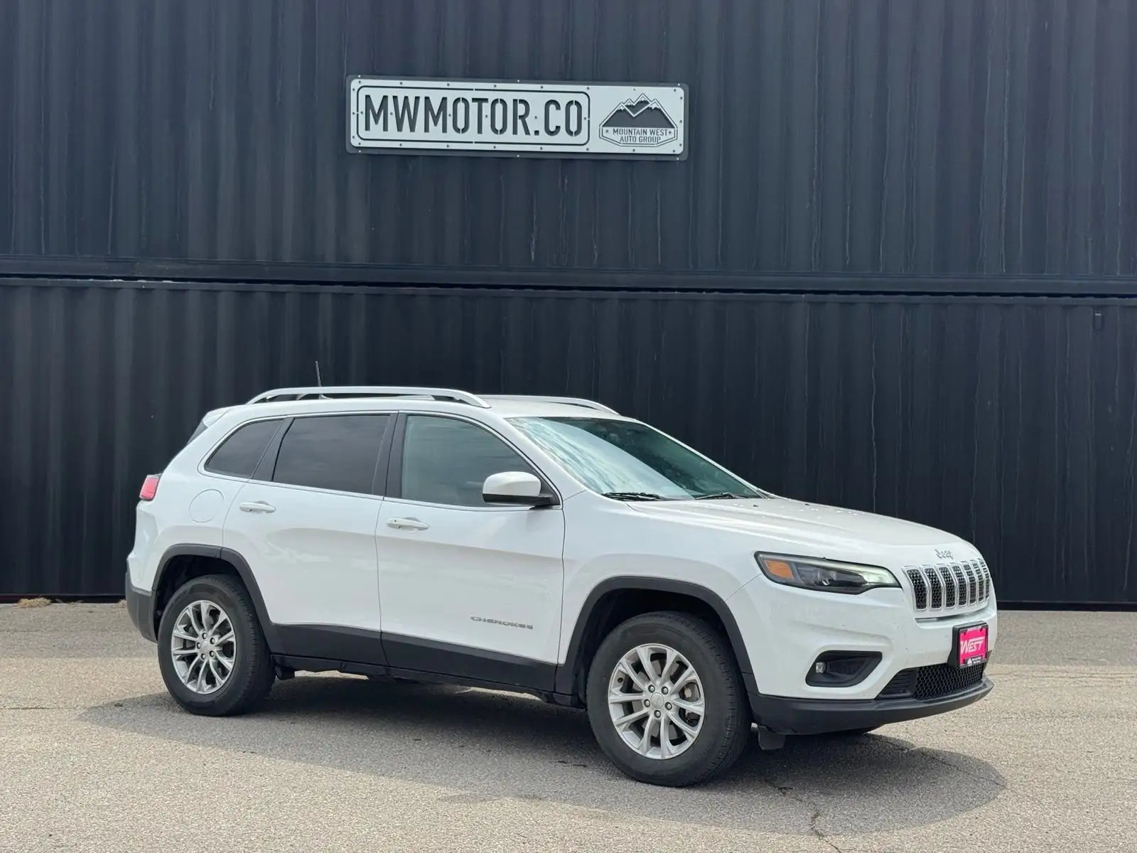 2019 Jeep Cherokee Latitude Plus 4X4 photo 1