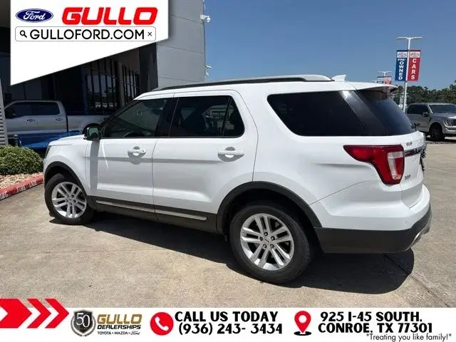 2017 Ford Explorer XLT FWD photo 3