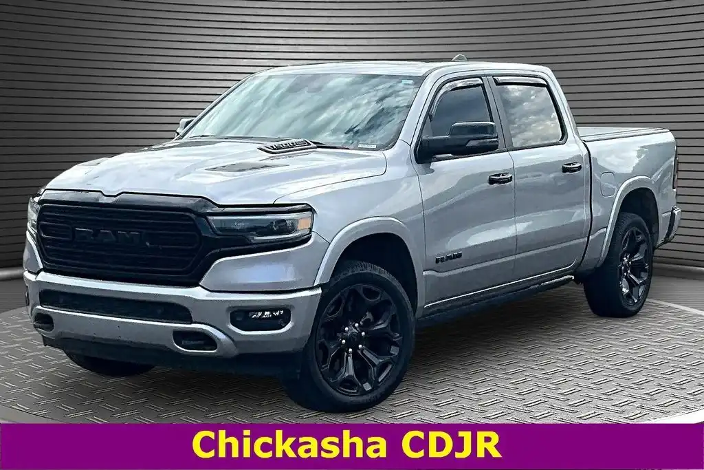 2024 RAM 1500 Limited 4x4 Crew Cab 5'7's photo