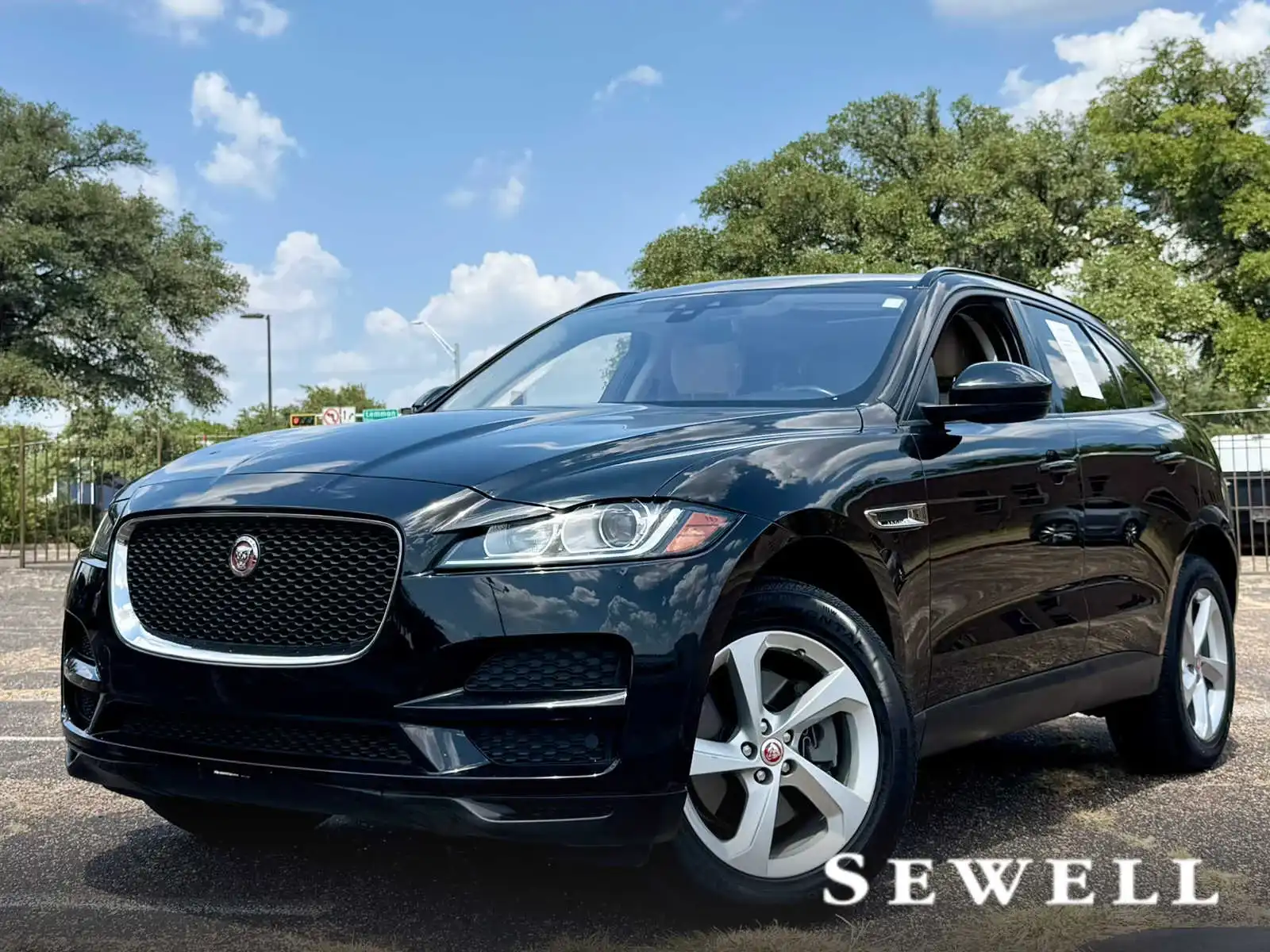 2017 Jaguar F-PACE 35t Premium AWD's photo