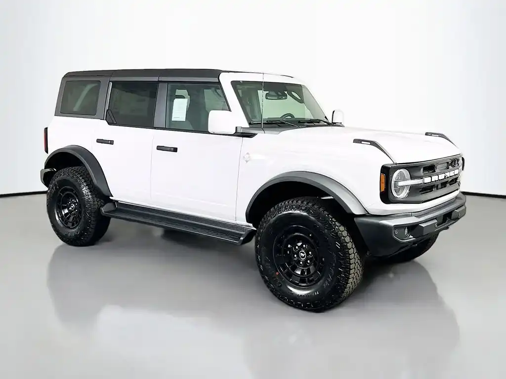 2026 Ford Bronco Outer Banks 4x4's photo