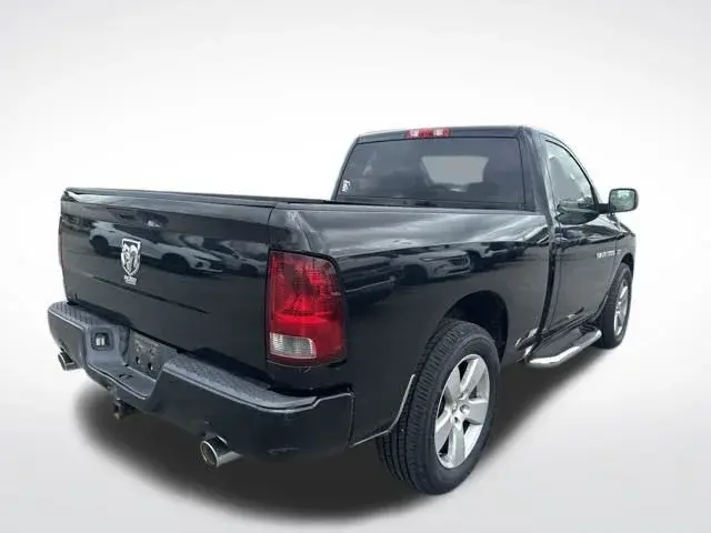 2012 RAM 1500 Express Regular Cab SWB photo 5