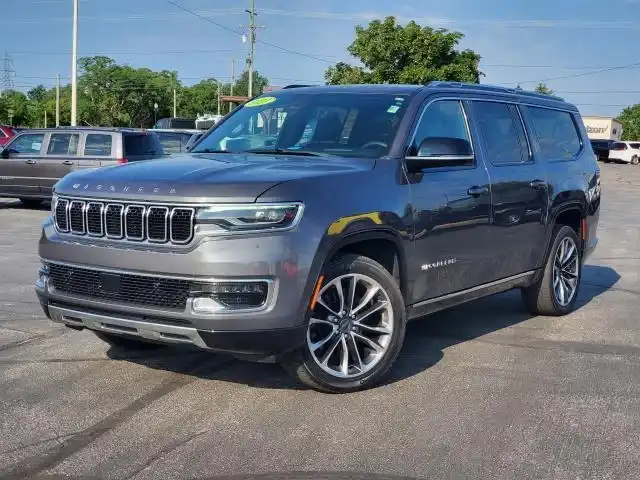 2023 Jeep Wagoneer L Series III 4WD's photo