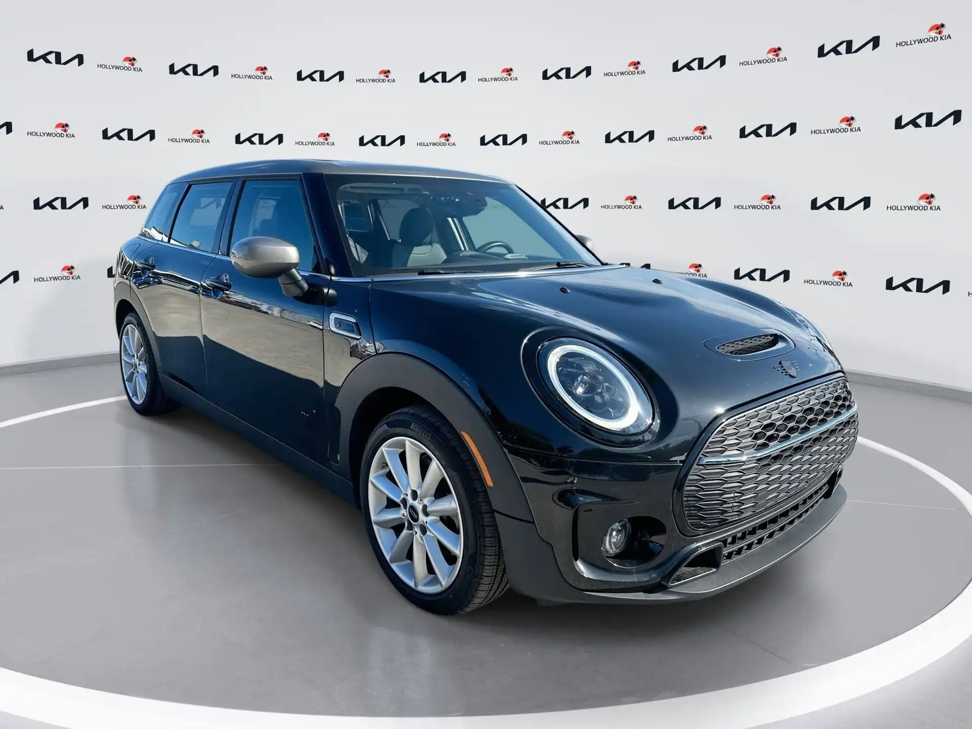 2024 MINI Clubman Cooper S ALL4's photo