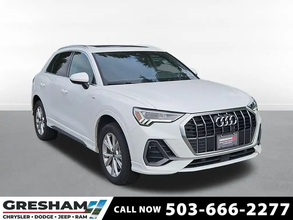 2025 Audi Q3 45 TFSI S Line Premium quattro's photo