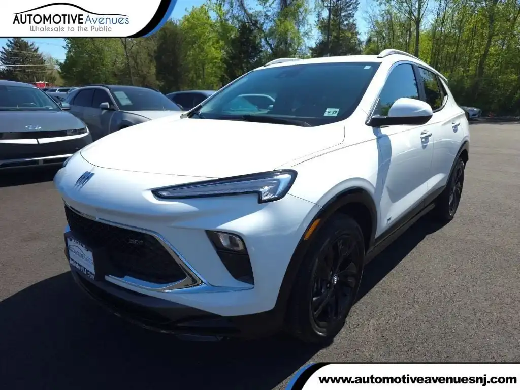 2025 Buick Encore GX Sport Touring's photo