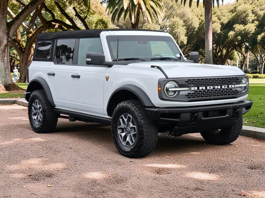 2023 Ford Bronco Badlands 4x4 photo 4
