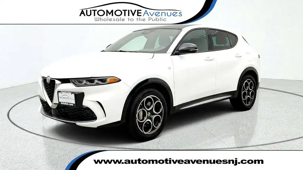2024 Alfa Romeo Tonale Ti's photo