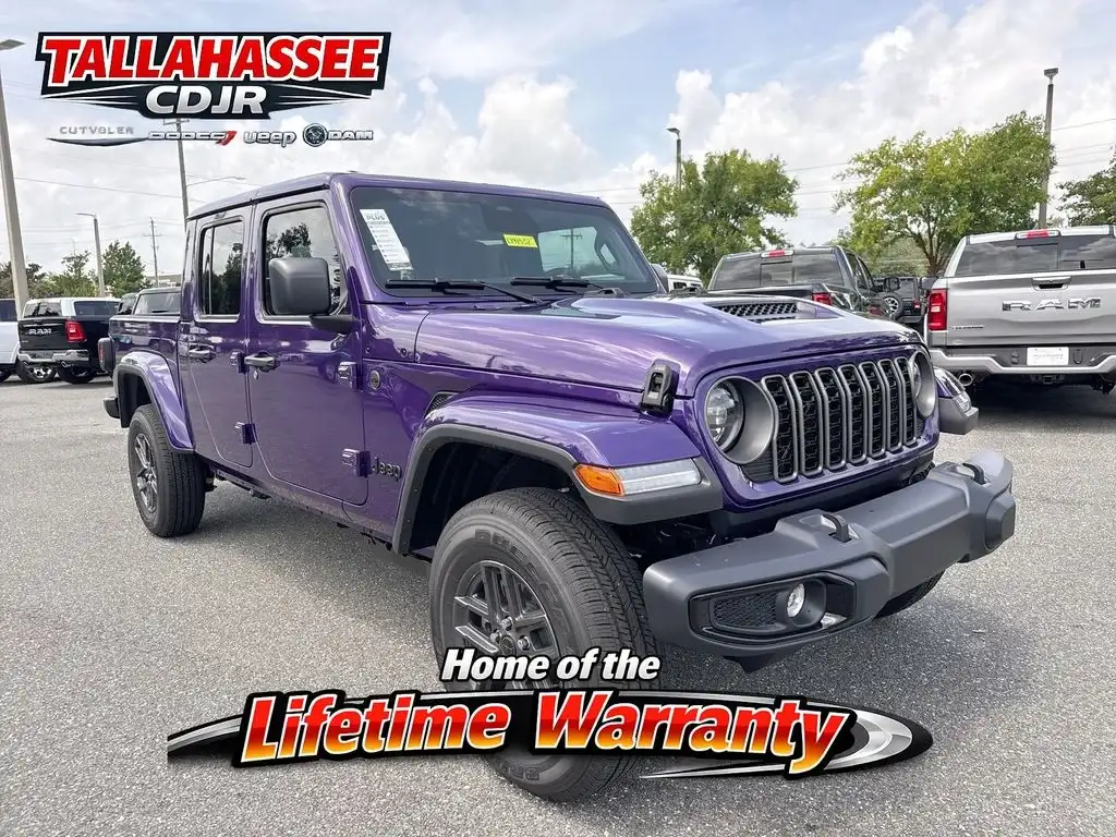 2026 Jeep Gladiator Sport S Auto's photo