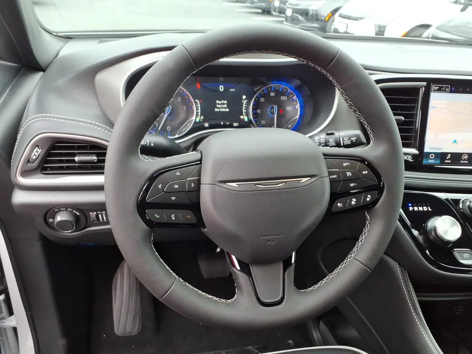 2027 Chrysler Pacifica Limited AWD photo 5
