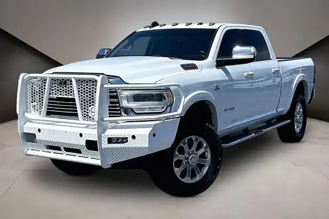 2022 RAM 2500 Laramie 4WD Crew Cab SWB's photo