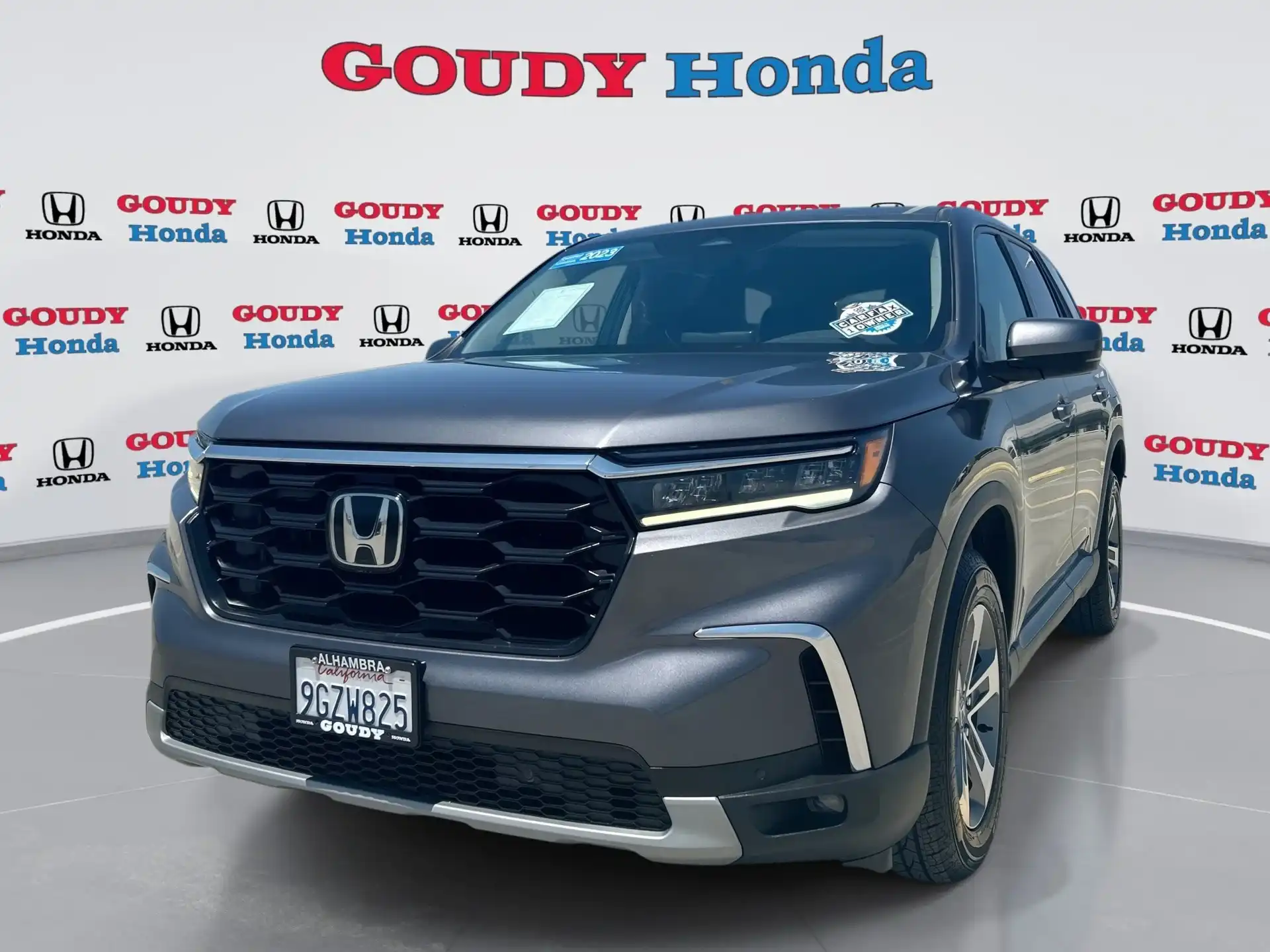 2023 Honda Pilot EX-L 8-Occupant AWD's photo