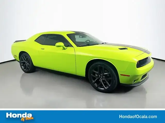 2023 Dodge Challenger SXT Auto photo 1