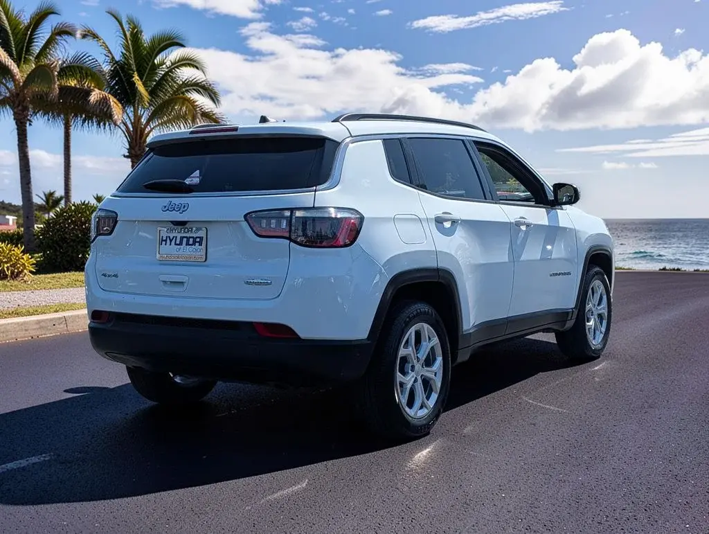 2024 Jeep Compass Latitude 4X4 photo 5