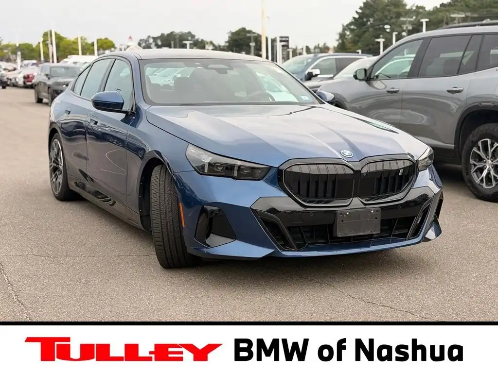 2025 BMW i5 xDrive40 Sedan's photo